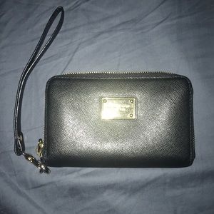 Michael Kors wristlet